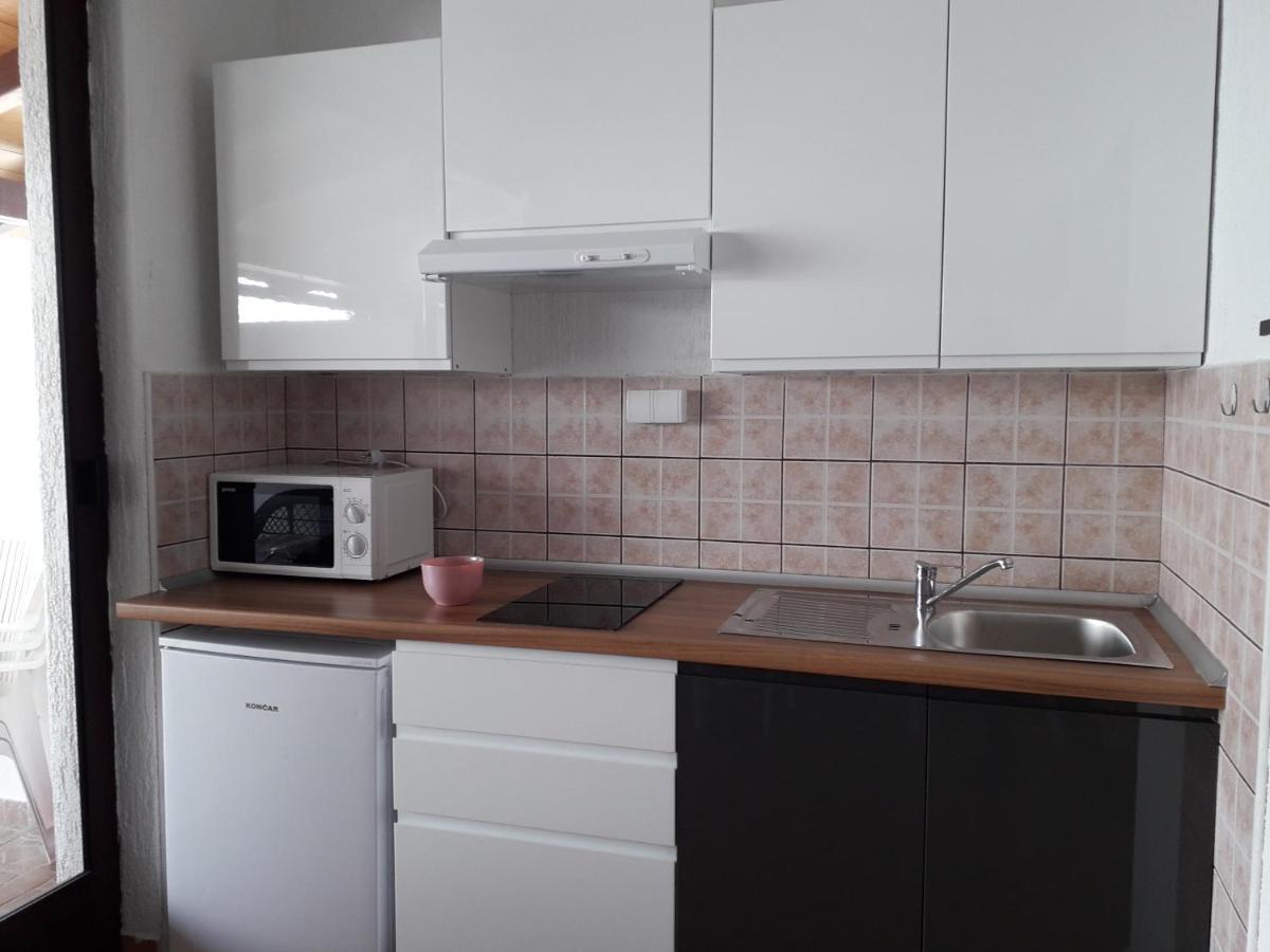 Delfin Apartments Sveti Juraj Exterior foto